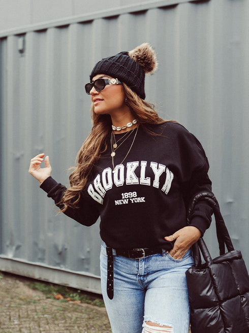 Beanie aus dickem Strick und Kunstfell